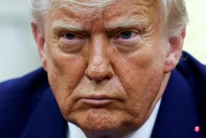 特朗普又送中国神助攻：二次入主白宫后决策没了章法就靠一通乱拳打击内外对手后果堪忧 ...