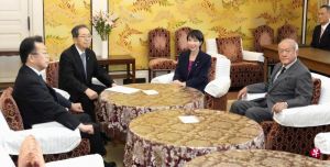 日本在野党拟结盟推举首相人选将扯她后腿，执政自民党新党魁高市早苗出任首相前景黯淡 ...