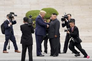 金正恩高调贴俄罔顾特朗普美俄矛盾加剧朝鲜不会转向美国，APEC峰会期间特金四会恐落空 ...
