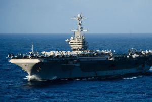 美军尼米兹号航母所属MH-60R海鹰直升机和FA-18F超级大黄蜂舰载机于周日在南海接连坠毁 ...