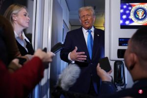 美国总统特朗普称相信中国会协助解决芬太尼危机问题，预计将下调针对中国商品相关关税 ...