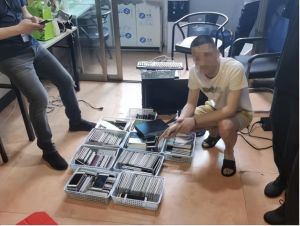 斩断侵害未成年人网络黑色产业链网警侦破诱骗收购手机卡为诈骗犯提供通讯通道帮信罪案 ...