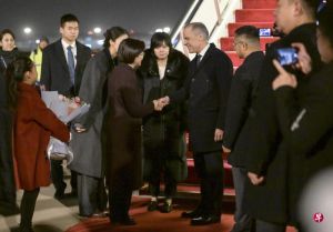 加拿大总理卡尼访华破冰，中加积极重塑复杂的双边关系磋商“电动车换油菜籽”互降关税 ...