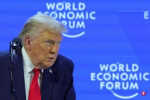 美国总统特朗普在加拿大总理卡尼暗批美国霸权“胁迫”后，警告加拿大能存活全靠美国 ...