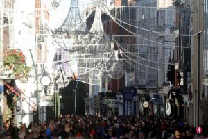 美国出现近百年来首次净移民负增长现象今年人口外流加剧，新的美国梦不再是生活在美国 ...