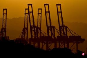 合约被裁违宪两个港口被巴拿马政府接管，长和子公司向巴拿马政府索赔20亿美元 ...