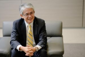 日本骄傲的百年光学巨头再次击碎了日本产业颜面，固执傲慢不可一世光刻机巨头尼康崩了 ...