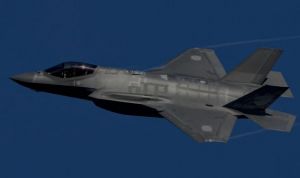 F-35隐身战机遭伊朗火力直接击中重创紧急迫降，美军此前宣称伊朗防空全毁言论沦为笑柄 ...