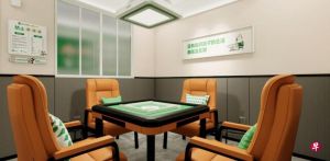主打极简自助体验：客群并非重度麻将玩家，四年开店万余家自助麻雀室品牌四个朋友爆火 ...