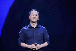 无招卸任钉钉CEO一个时代结束了，那个把钉钉做出来的人最终还是没能带着它走进AI时代 ...