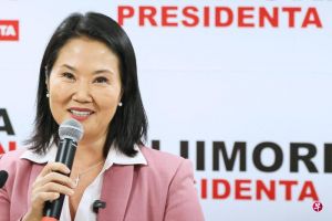 秘鲁大选险胜左翼对手桑切斯前总统阿尔韦托藤森之女保守派候选人藤森庆子成首位女总统 ...